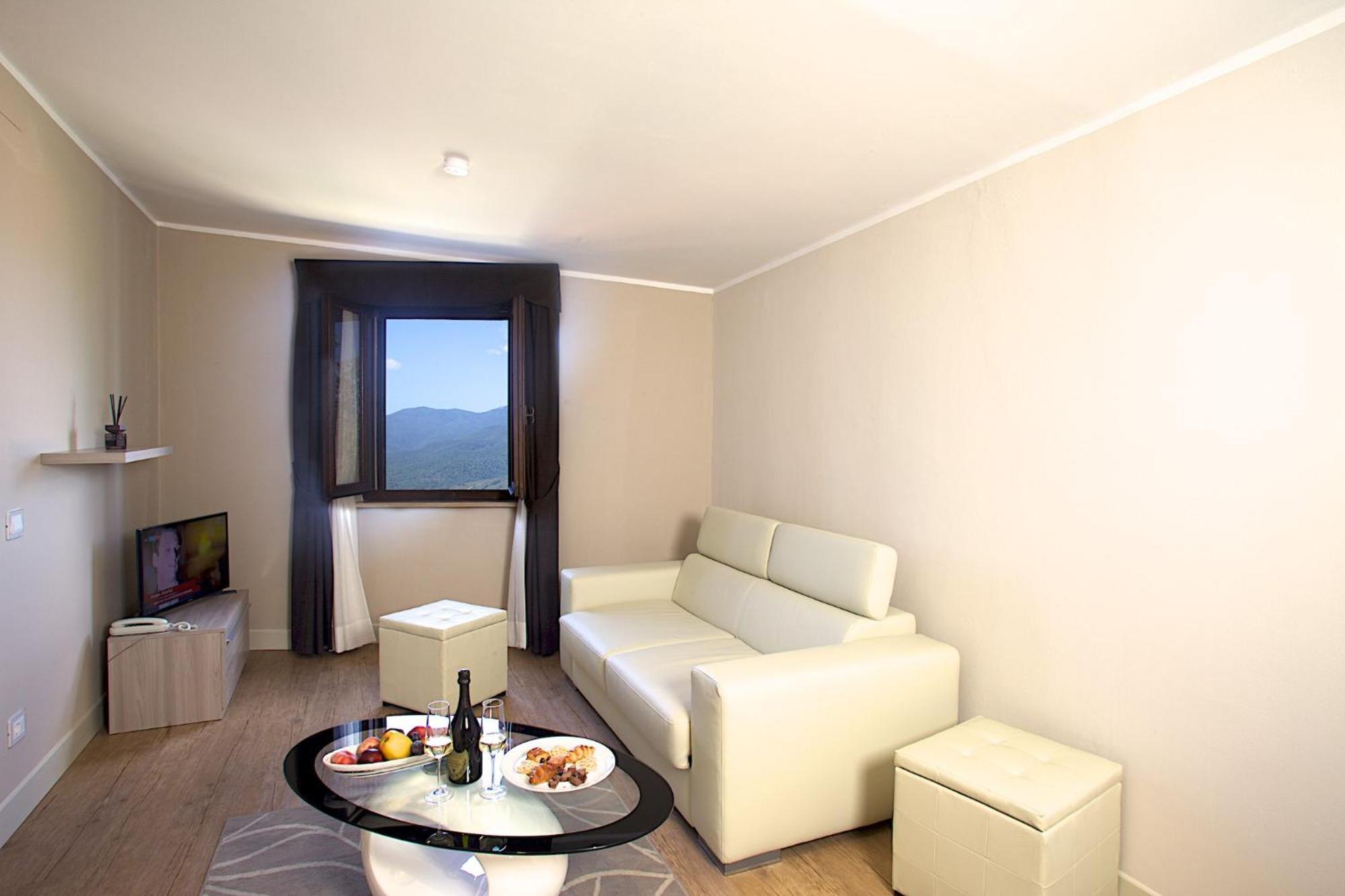 Vatluna Hotel 3*